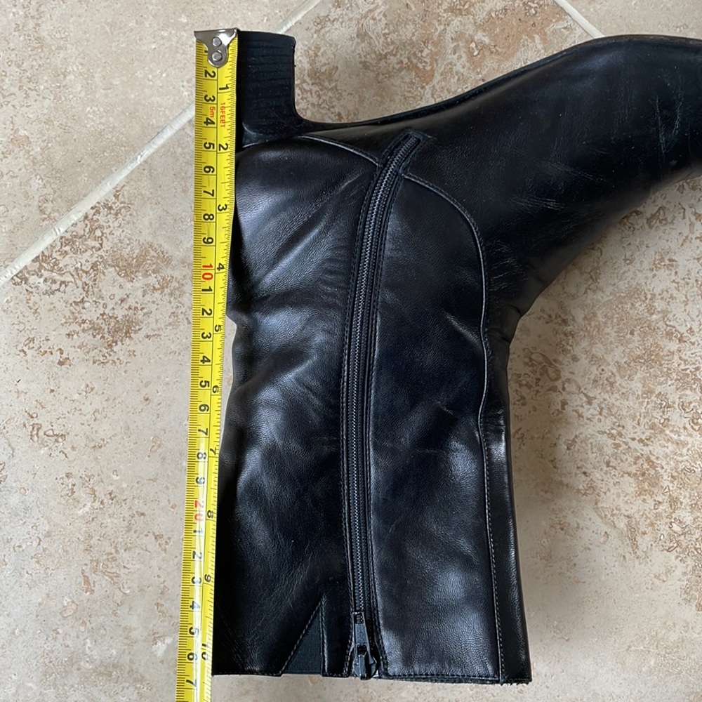 COLE HAAN Black low zipper boot. Block heel. 9.5 M leather Italy Boot comfort - Picture 15 of 16